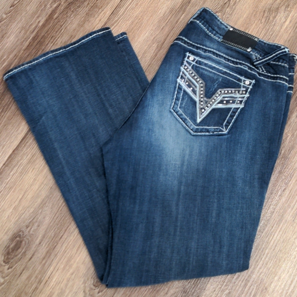 Women’s Dark Wash Embellished Pocket Jeans